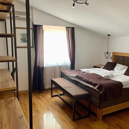 Motel Kiwi Grude Luaran gambar