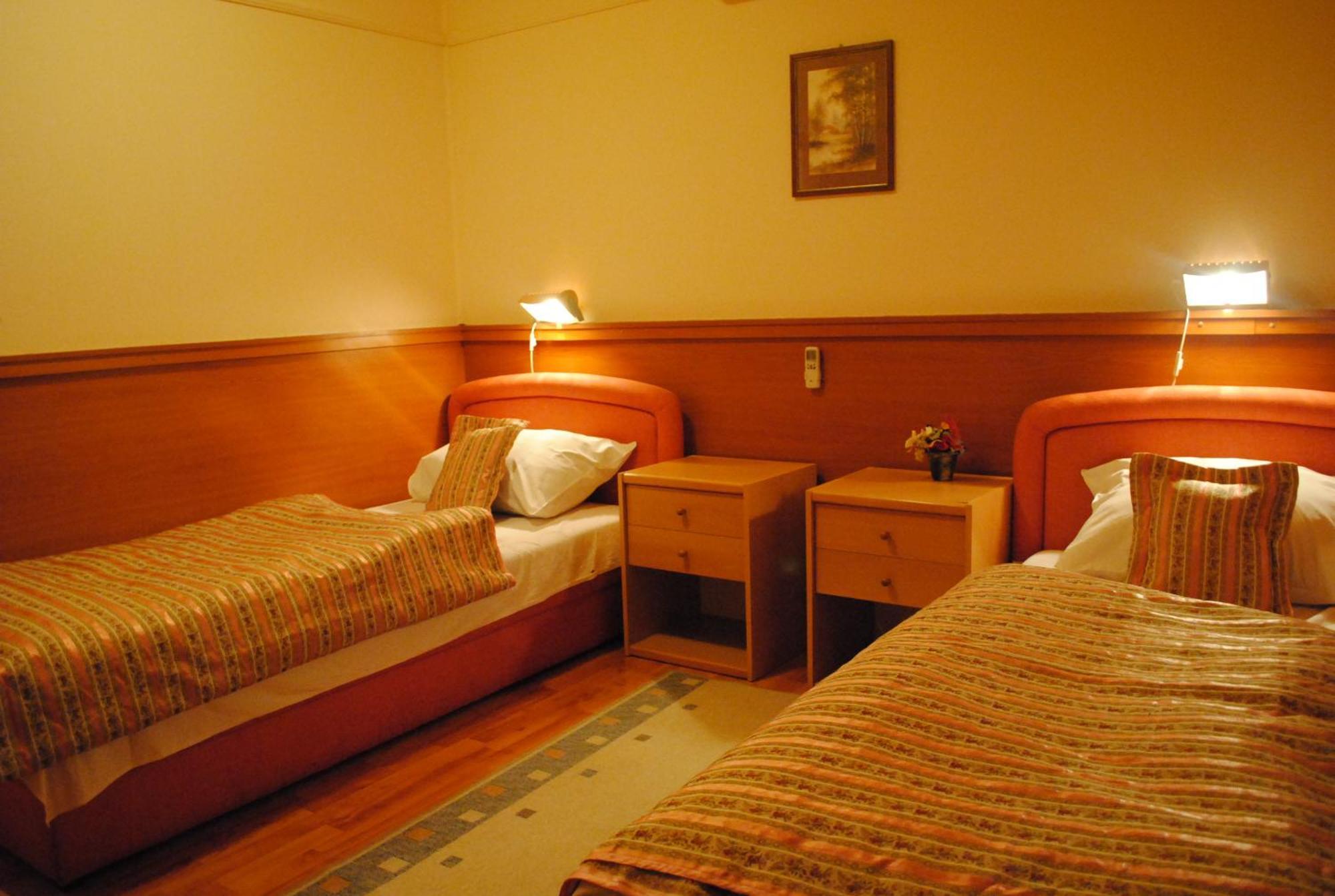 Motel Kiwi Grude Bilik gambar