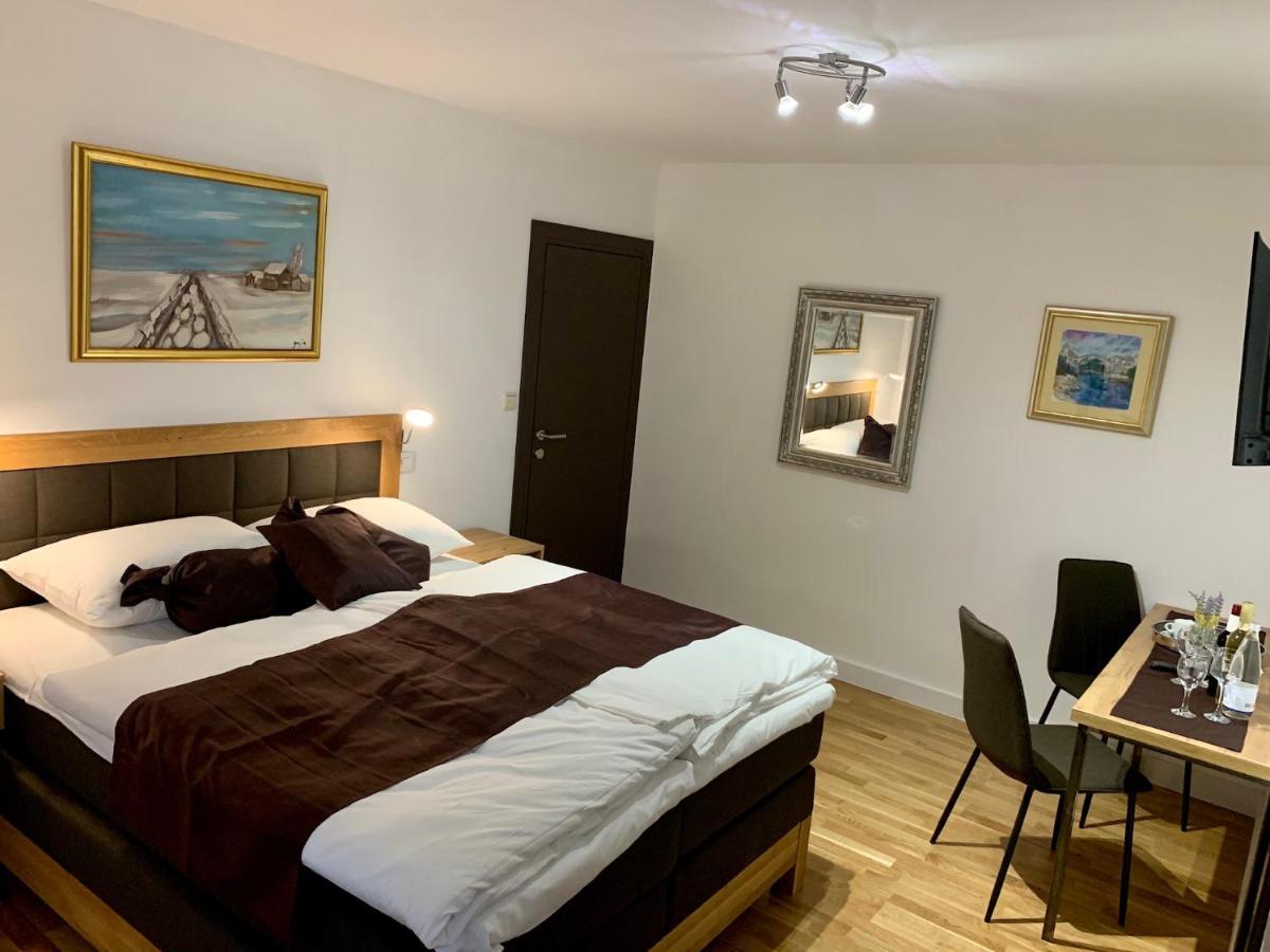 Motel Kiwi Grude Luaran gambar